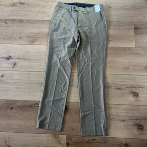 Men’s khaki dress pants